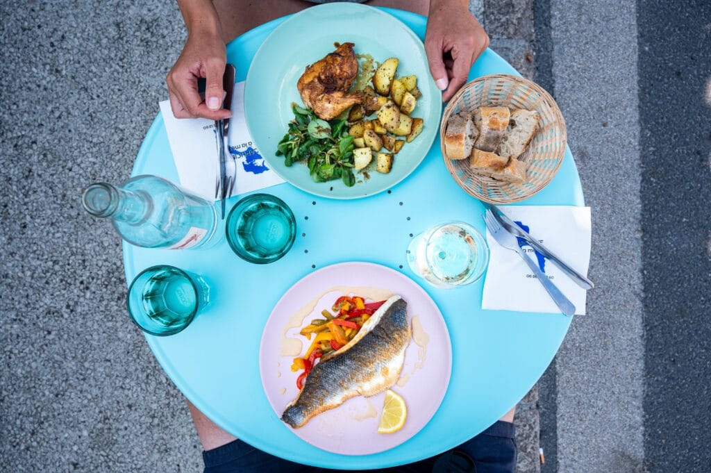comer pescado para ganar músculo
